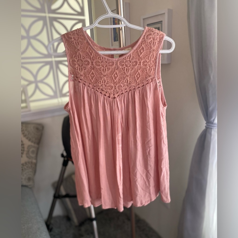 🌟2 for $10🌟Japna | Sleeveless Lace Crotchet Top| Blush | M 🕦